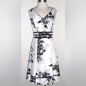 Dressbarn Black and white Floral Print Dress Size 6